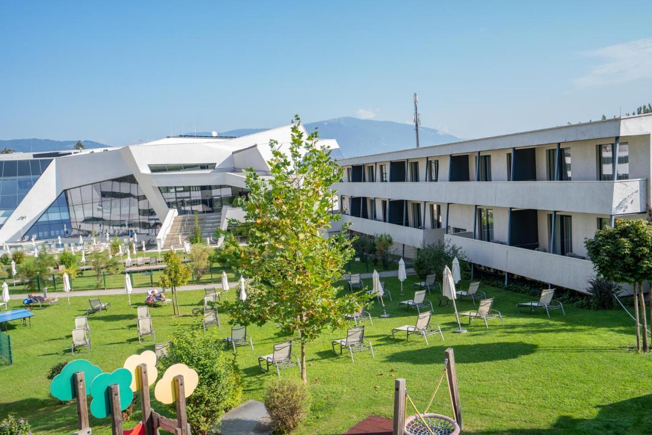 Appartementhaus Karawankenhof Villach Bagian luar foto