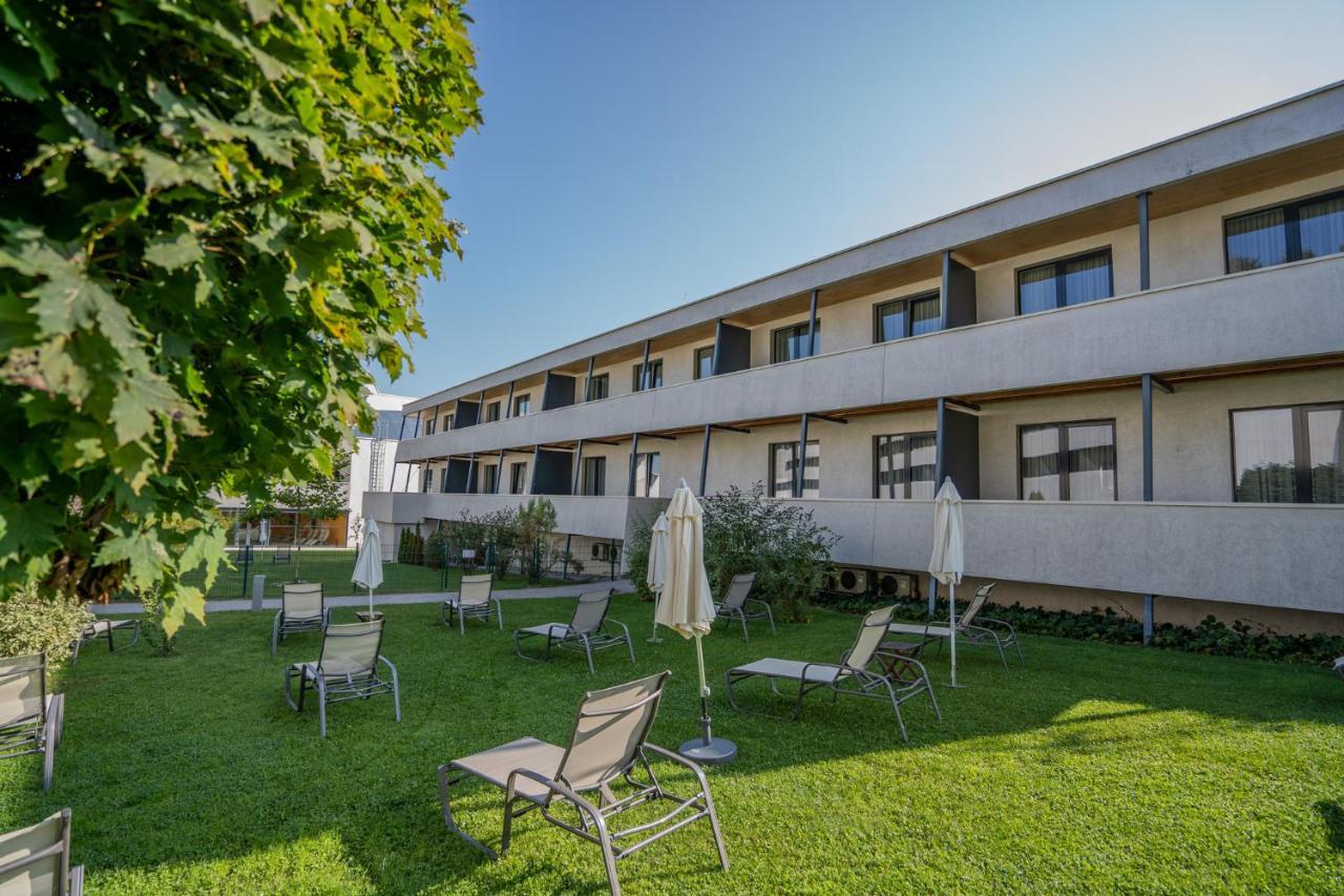 Appartementhaus Karawankenhof Villach Bagian luar foto